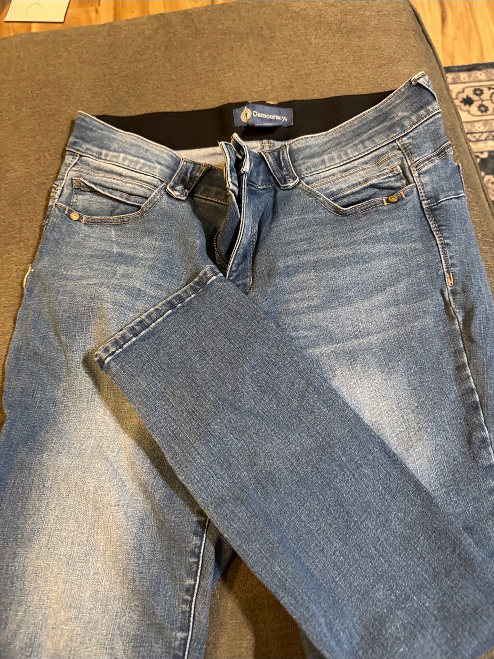 Women’s jeans